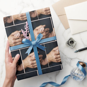 Papel De Presente Bebê Recém-Nascido' Mão na Mão do Homem