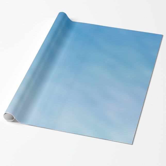 Papel De Presente Belo céu azul macio com nuvens sonhadoras (Desenrolado)