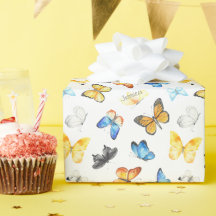 Belo padrão de borboleta com nome Aniversário