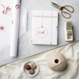 Papel De Presente Berry Red Monograma Bauble Ornament Natal
