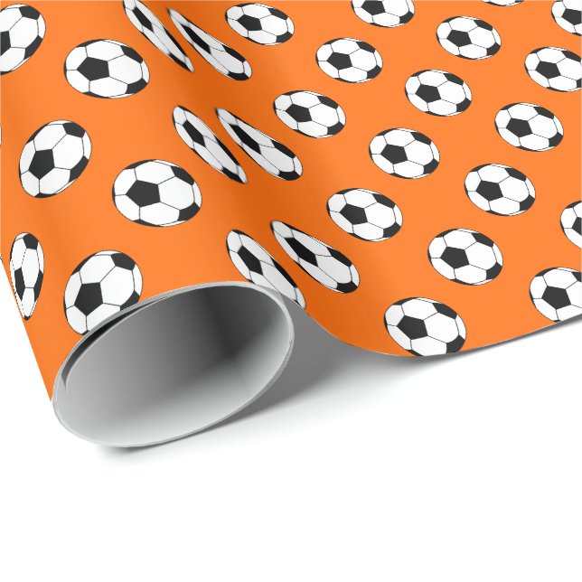 Papel De Presente Bolas de Futebol Preto/Branco em Laranja (Ponta do rolo)