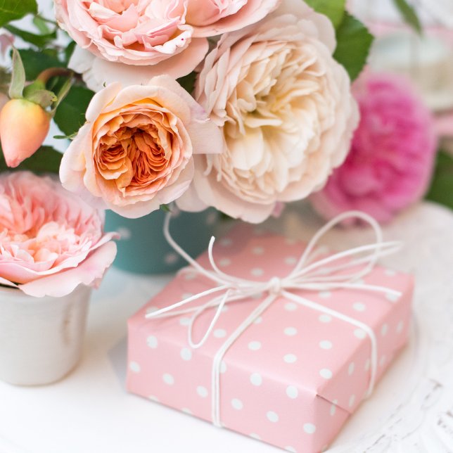 Papel De Presente Bolinhas rosa adoráveis para o aniversário (Criador carregado)