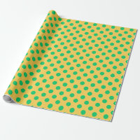 Bolinhas verdes em amarelo