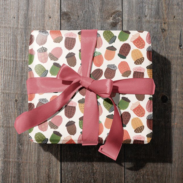 Papel De Presente Bolota Branca de outono quente (Cozy Fall Warm White Autumn Acorn Wrapping Paper)