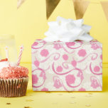 Papel De Presente Bonito em Rosa<br><div class="desc">Adorno Bonito em Rosa -- flores de seda rosa,  borlas e fitas em renda branca.</div>