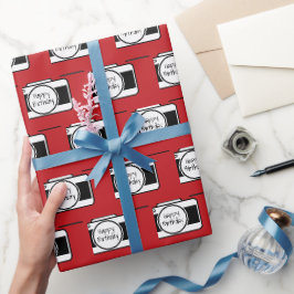 Papel De Presente Câmera com texto de aniversário em vermelho