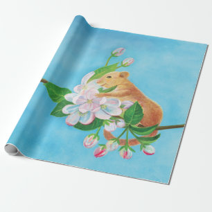 Papel De Presente Camundongo comum no galho florescente da macieira