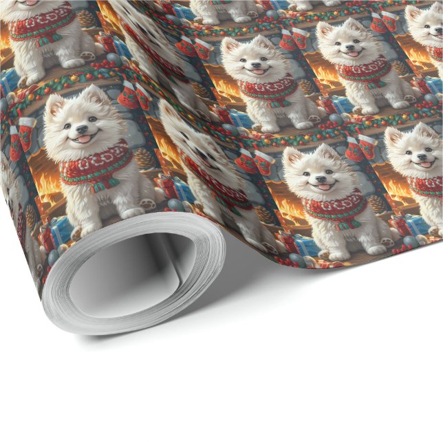 Papel De Presente Cão Samoyed Com Presentes De Natal Lareira (Ponta do rolo)