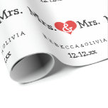 Papel De Presente Casamento entre a Sra. e a Sra. Duas Brides<br><div class="desc">A Sra. Gay / papel de embrulho de presente de casamento lésbica ...  perfeito para as duas noivas ...  perde e perde papel de embrulho personalizado para a cerimônia civil / casamento / aniversário de Ricaso</div>