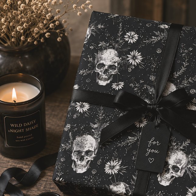 Papel De Presente Caveira Gótica e Flores Silvestres Floral Preto (Criador carregado)