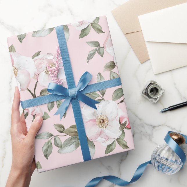 Papel De Presente Chá de Noiva com Flores Brancas e Rosas Lindas (Presentear)