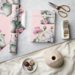 Papel De Presente Chá de panela de Peões Florais Rosa<br><div class="desc">Bonito cor-de-rosa e branco numa lata de água desenhada à mão. Perfeito para todos os presentes do seu chá de panela.</div>