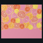 Papel De Presente Chá de Panela Encontrou Seu Amor<br><div class="desc">Frutas cítricas caprichosas em tons de rosa,  coral,  laranja e toranja vermelha rubi. As fatias de cítricos desenhadas à mão estão em um padrão divertido para uma adição suculenta à decoração colorida de um chá de casamento.</div>