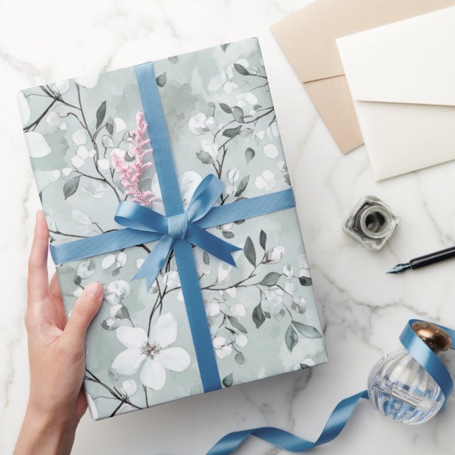 Papel De Presente Chuveiro de Noiva Flores Brancas Azuis Cinza Chic (Presentear)