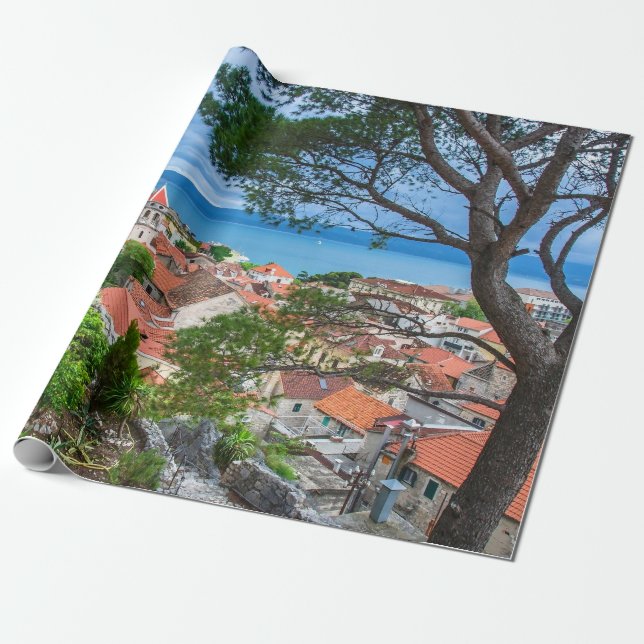 Papel De Presente Cidade croata de Omis (Desenrolado)