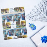 Papel De Presente Colagem de Fotos Feliz Hanukkah Belo Personagem Az<br><div class="desc">Este belo e moderno papel de embrulho do Feliz Chanucá apresenta um layout clássico de 4 fotos da família em um fundo branco com bonito tipografia azul. Este belo pacote de presentes Chanukah para fotos das crianças apresenta a colagem de fotografias do seu próprio filho em torno da sua mensagem...</div>