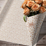 Papel De Presente Corações - Corrente de ternura em cimento branco<br><div class="desc">Corações em vários tons de tona rústica brilham em um fundo branco de cimento. Outras formas de cores disponíveis.</div>