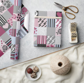 Papel De Presente Corações Remendados Rosa e Cinza