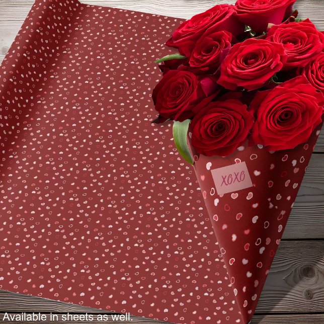 Papel De Presente Corações - Rosa Claro em Ombre Vermelho (Hearts - Light Pink on Red Ombre Wrapping Paper-Roses- By Leapfroglisics Shop)