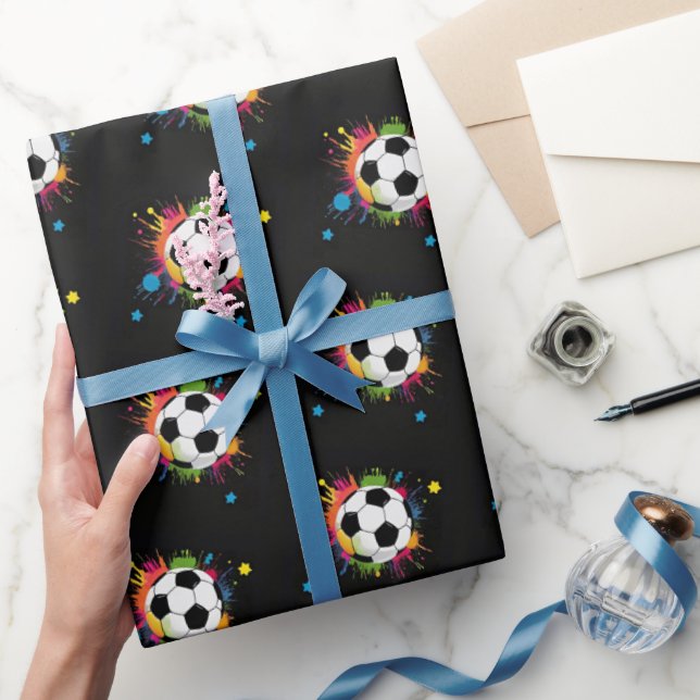 Papel De Presente Cores Divertidas Bolas de Futebol Desenho Esportiv (Presentear)