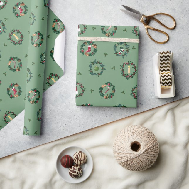 Papel De Presente Coroa de Natal com embelezamentos em verde. (Artesanato)