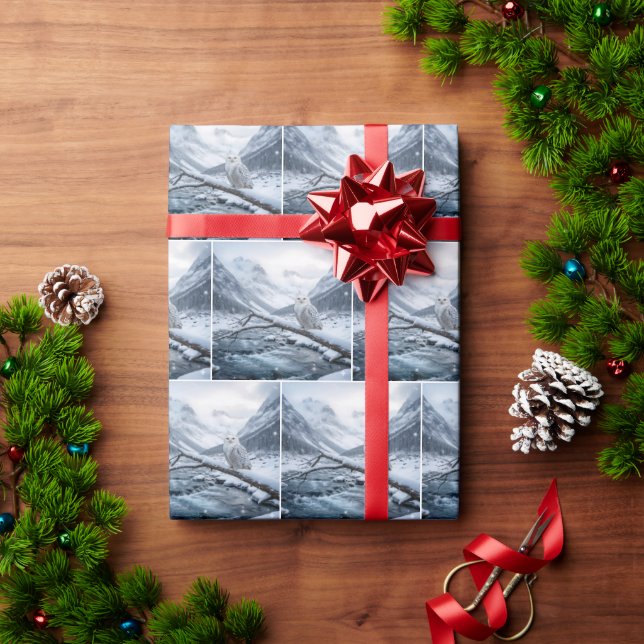 Papel De Presente Coruja-das-neves Em Um Galho De Árvore De Inverno (Presente de Natal)