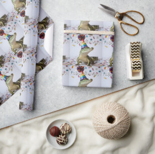 Papel De Presente Crocodilo Usando um Chapéu de Aniversário com List