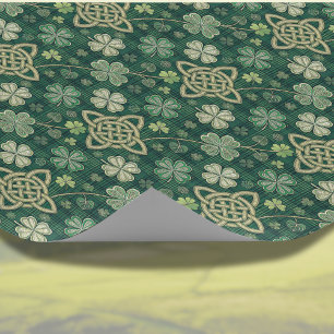 Papel De Presente Cruz Celta e Trevo Irlandês Verde com Visual Vinta
