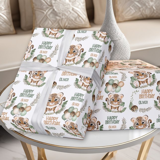 Papel De Presente Cubo de Tigre Cachorro Selvagem Um Menino Nome de  (Cute Tiger Cub Wild One Boy 1st Birthday Wrapping Paper)