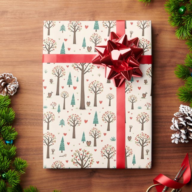 Papel de Presente de Árvores da Floresta Desenhada (Hand Drawn Woodland Trees with Hearts Gift Wrap)