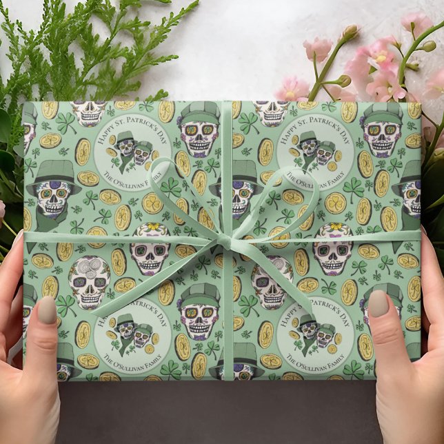 Papel De Presente Dia de São Patrício Verde - Crânio Irlandês (Custom St Patrick's Hand-Drawn Design in Black Ink. Irish Sugar Skulls Dressed in Hats & Scarves. )