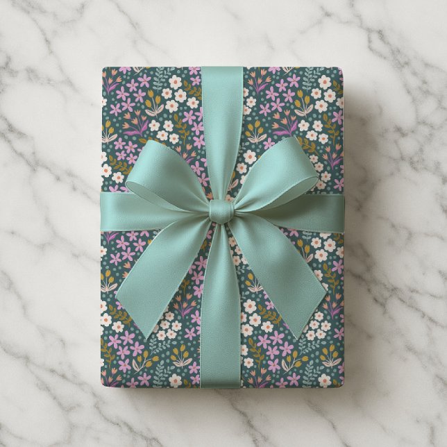 Papel De Presente Ditsy Floral diariamente em tons de joias (Jewel toned ditsy floral gift wrap.)
