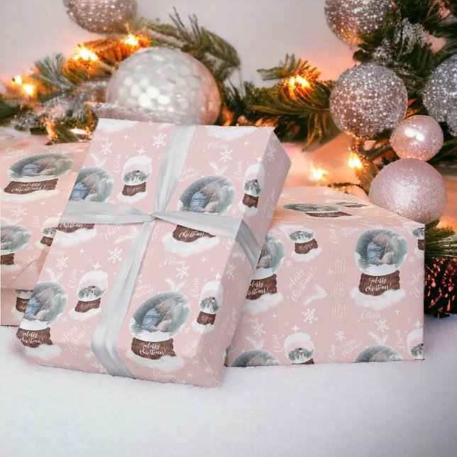 Papel De Presente Diversão alegre da ilustração de Natal do snowglob (Fun merry Christmas illustration photo snowglobe Wrapping Paper pink)