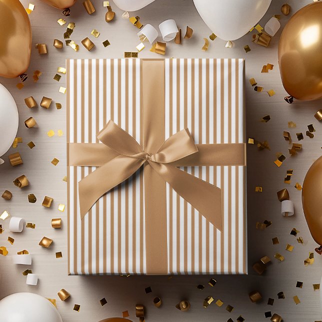 Papel De Presente Douradas e brancas tiras delgadas Elegantes (Elegant Striped Wrapping in Gold & White. Chic & Timeless. For All Occasions and  All Ages.)