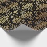 Papel De Presente Dourado Damask Black Script Elegante<br><div class="desc">Um belo damasco de ouro em papel de embrulho preto. Pura elegância! Excelente de aniversário,  casamento,  aniversário,  chá de panela.</div>