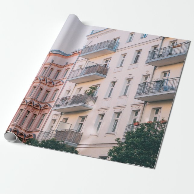 PAPEL DE PRESENTE EDIFÍCIOS BRANCOS E DE TINTA (Desenrolado)