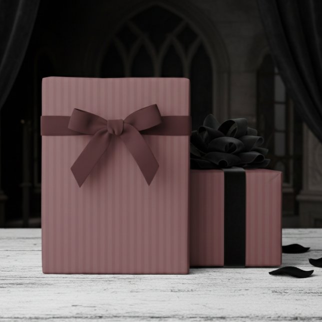 Papel De Presente Elegant Dark Mauve Pinstripes (Gothic Dark Mauve Wrapping Paper for Her. Elegant Simple Hallowedding Gift Wrap in Gothic Pink)