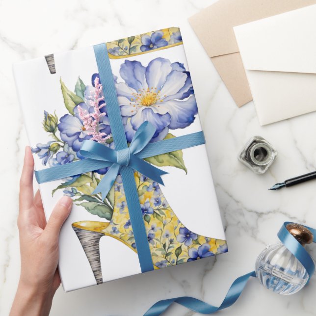 Papel De Presente Elegante Floral Chinesa Moderna de Salto Alto (Presentear)