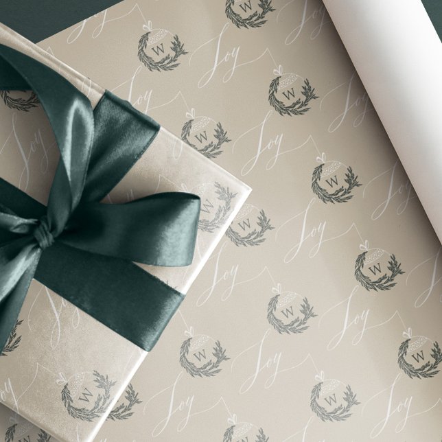 Papel De Presente Elegante Joy Calliografia Garland Wreath Monograma (Elegant Joy Calligraphy Garland Wreath Monogram Wrapping Paper)