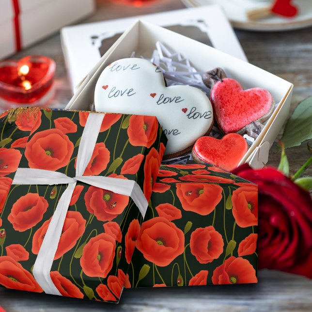 Papel De Presente Elegante Mão Desenhada Padrão floral Verde Vermelh (#redflowerswrapping #valentine #zazzlemade)
