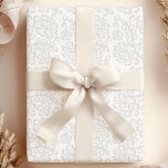 Papel De Presente Elegante Noiva de Renda Vintage Cinza Chic<br><div class="desc">Eleve seus presentes de casamento com este sofisticado papel de embrulho de renda vintage cinza. Com um padrão de renda intrincado em um tom de cinza atemporal, este design exala elegância e charme. Perfeito para adicionar um toque de romance vintage aos seus presentes de casamento, este papel de embrulho certamente...</div>