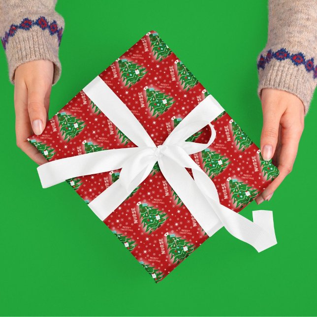 Papel De Presente Enfermeira Feliz Árvore de Natal Fundo Vermelho (Criador carregado)