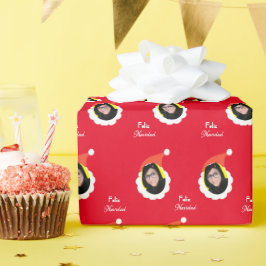 Papel De Presente Engraçado Rosto Feliz Natal em Espanhol Wrappi