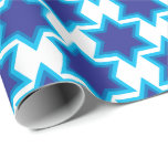 Papel De Presente Estrela de David, papel personalizado de enrolamen<br><div class="desc">Padrão de excelente para embrulhar seus presentes de Hanukkah. Estrela Branca de David sobre fundo azul-céu. Para alterar a cor de fundo,  prima o botão Personalizar</div>