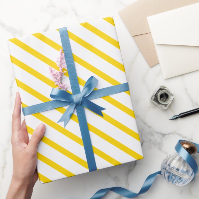 Papel De Presente Faça Seu Presente Brilhar com Linhas Douradas (Presentear)