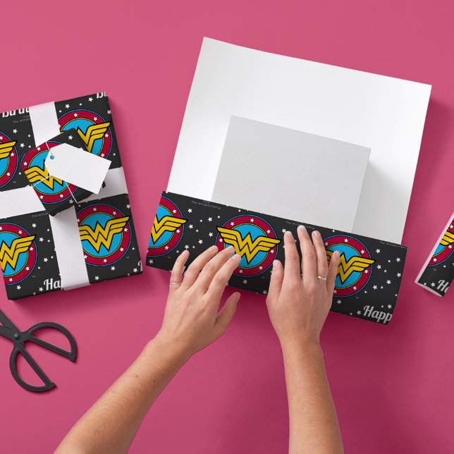 Papel De Presente Feliz Aniversário da Mulher Maravilha Personalizad (Criador carregado)