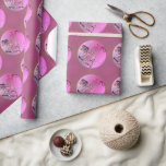 Papel De Presente "Feliz Aniversário" Rosa Mão Escrita<br><div class="desc">Procurando o papel de embrulho de aniversário romântico honrando sua querida?! Eu desenhei este papel de embrulho personalizado com "ousada elegância romântica" com o meu rosa original e gráficos escritos à mão. Eles não fazem uma design para a sua garota!</div>