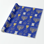 Papel De Presente Feliz Feriado Judaico Hanukkah<br><div class="desc">Um elegante e feliz padrão Hanukkah de símbolos judeus da menorah,  estrela de David,  rolando,  em ouro num papel de fundo azul escuro. Um presente de na moda para amigos e família judeus nesta temporada de férias.</div>