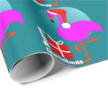 Papel De Presente Feliz Natal Flamingo, Rosa, Gráfico da Trendy<br><div class="desc">Feliz Natal,  Flamingo,  Fofo,  Fofo.
Uma divertida e moderna design de Natal feliz com um flamingo tropical rosa chocante vestindo seu chapéu vermelho de Papai Noel,  um tema festivo tão bonito.</div>