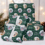 Papel De Presente Feliz Pawlidays Buffalo Xadrez Foto Personalizada<br><div class="desc">Feliz Natal! Adicione o toque final aos seus presentes de férias nesta temporada com o Green Buffalo Xadrez Custom Photo Wrapping Paper. Adicione 2 de suas fotos favoritas para um design de embrulho de feriado divertido. Perfeito para fotos de animais de estimação, cães, gatos e animais! COPYRIGHT © 2022 Judy...</div>